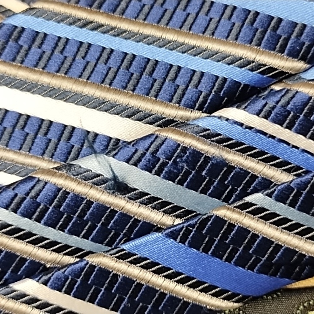 Four ties. - Picture 8 of 11